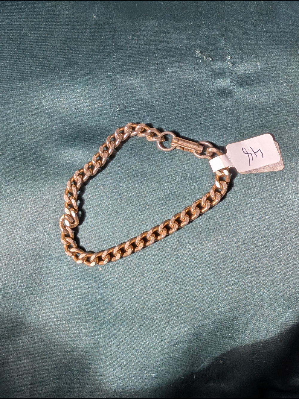 Vintage Gold Tone Curb Chain Bracelet - Classic Women's Accessory #48